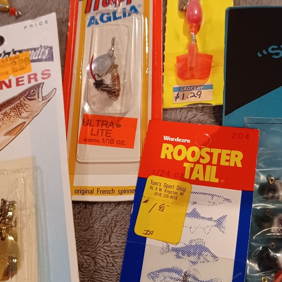 Fishing tackle and tackle box mostly new old stock many unopened lures others no - Picture 6 of 12